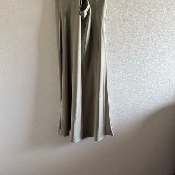 Show Me Your Mumu Green Verona Cowl Satin Midi Dress size Small - Picture 9 of 12